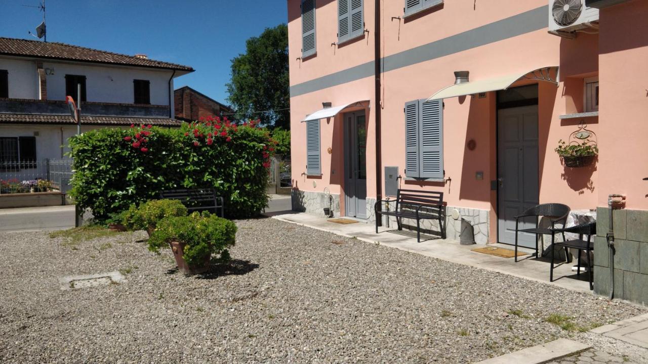 Marinella Guest House Cornale Exterior foto